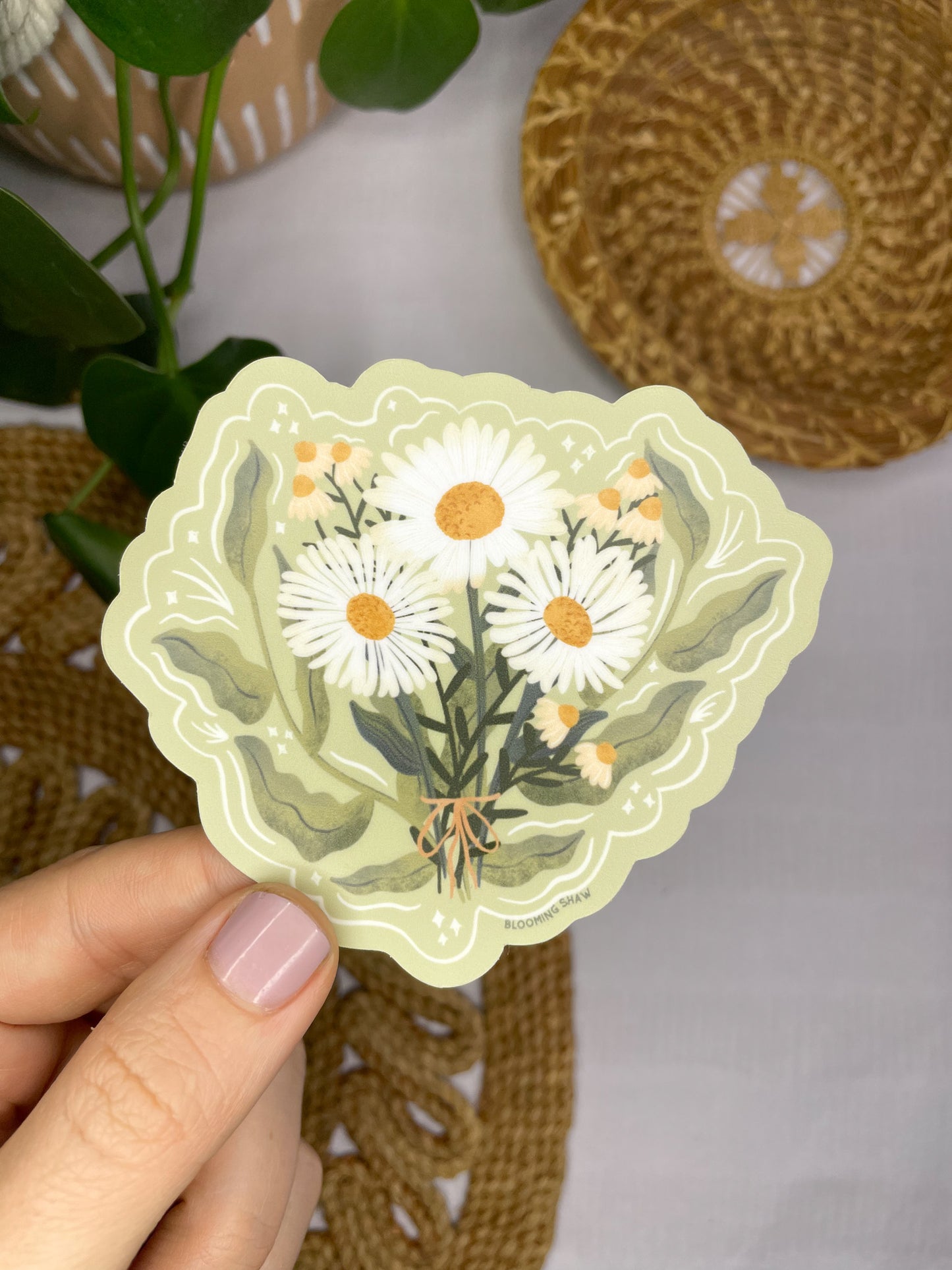 Magic Blooms- Daisy Floral on Light Green, 3.5" x 3"